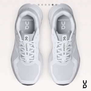 Brand New On cloud running shoes - Cloudrunner